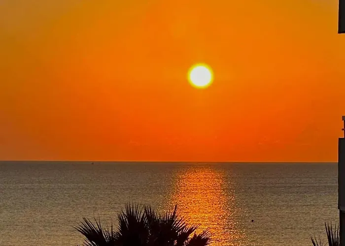 Hai Hotel לרנקה