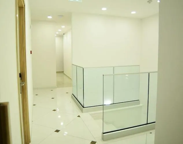 מלון Hai Hotel *