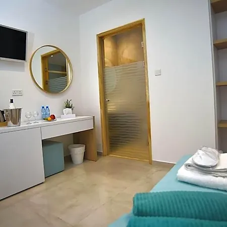 فندق Hai Hotel *