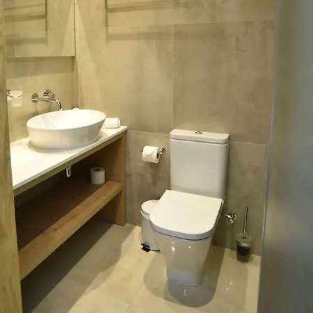 Hai Hotel *