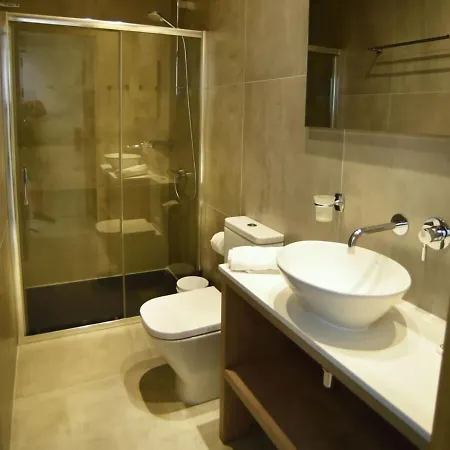 Hai Hotel Отель Ларнака